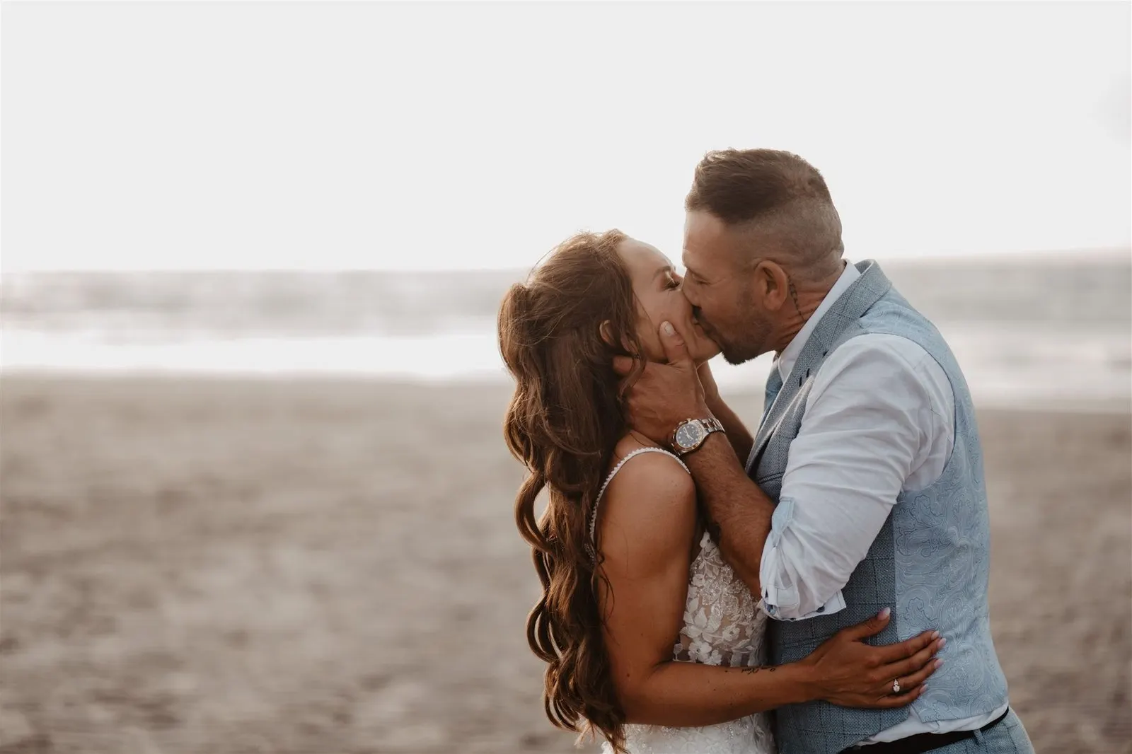 Remy & Marissa, Bruiloft aan het strand van Den Haag